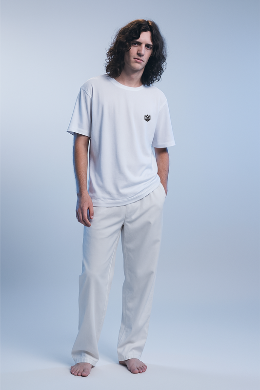 Accerlate everyday style with this unisex oversized standard t-shirt